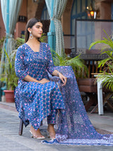 Noor Floral Embroidered Straight Suit Set