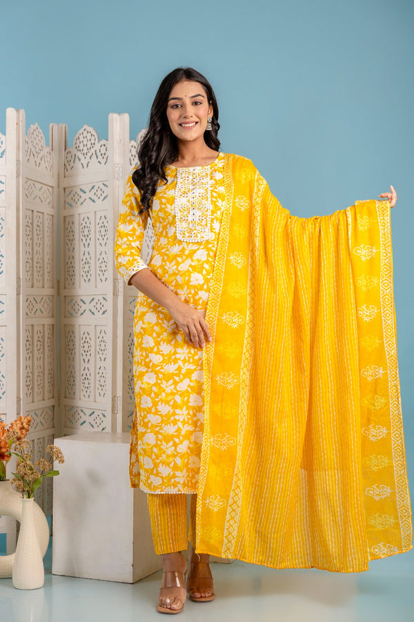 Kanak Floral Straight Fit Suit Set